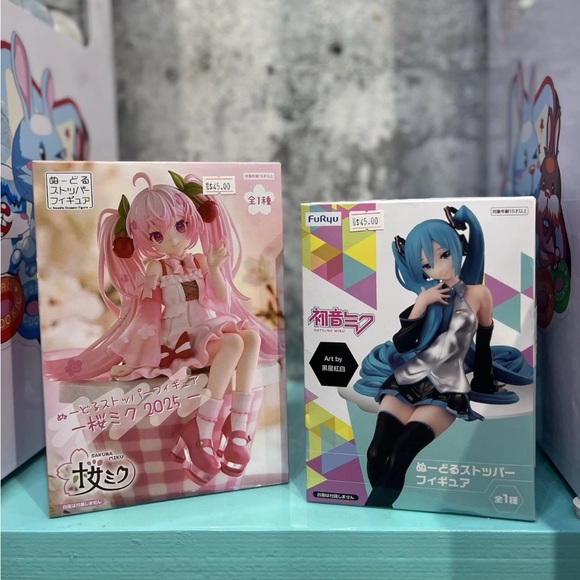 Hatsune Miku & Sakura Miku Figurine Lot